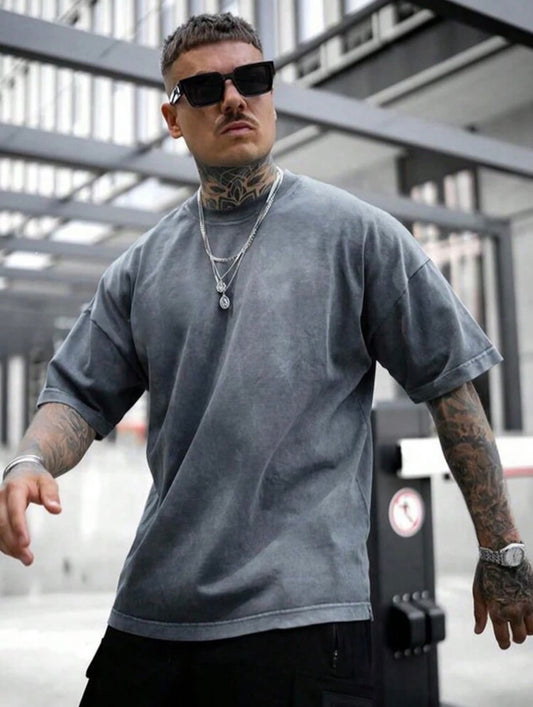 Cool pink cat - Graphic t-shirt