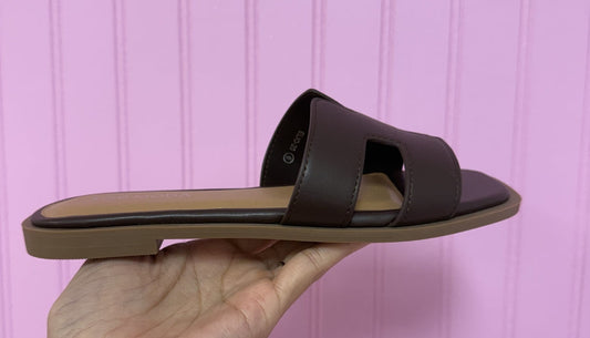 Kasey - Flat Sandals