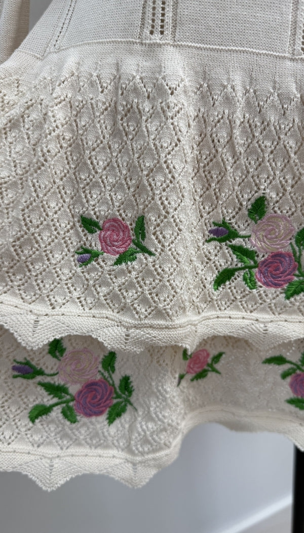 Anahi - Embroidered Skirt