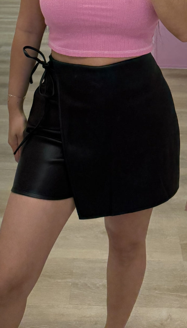 Cris-Cross - Crossover Skort