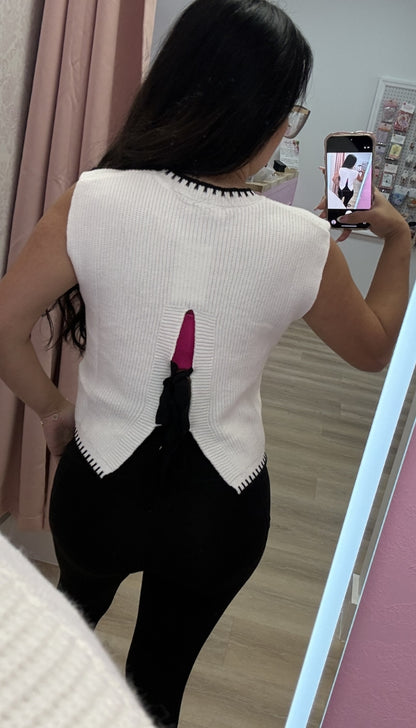 Preppy Knot - Sweater Vest